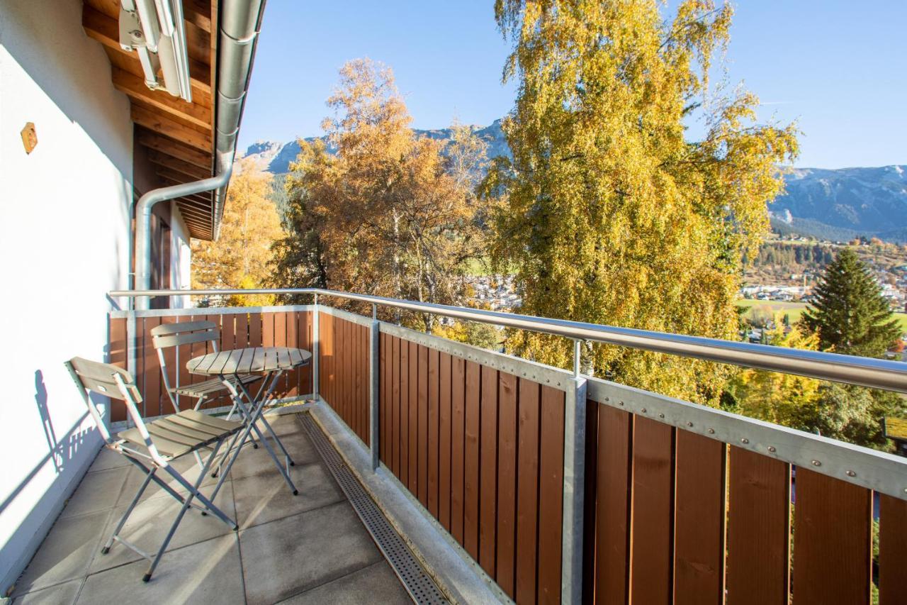 Laax Homes - Casa Miraval Флимс Экстерьер фото